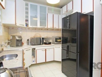 Apartamento à venda com 112m², 3 quartos, 1 suíte no bairro Floresta em Porto Alegre - Foto 7