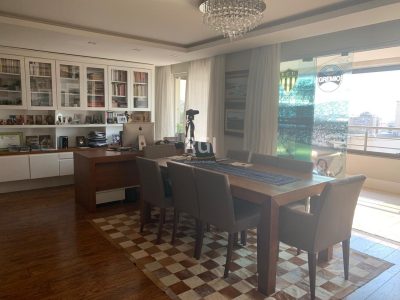 Apartamento à venda com 125m², 3 quartos, 1 suíte, 2 vagas no bairro Menino Deus em Porto Alegre - Foto 7