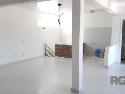 Casa à venda com 130m², 3 quartos, 1 suíte, 8 vagas no bairro Praia de Belas em Porto Alegre - Foto 7