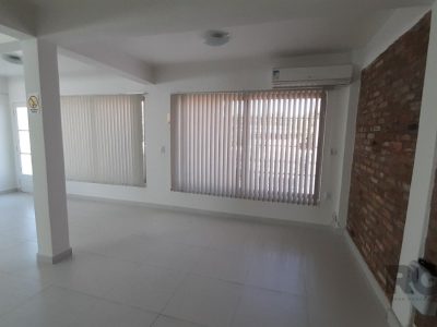 Casa à venda com 130m², 3 quartos, 1 suíte, 8 vagas no bairro Praia de Belas em Porto Alegre - Foto 15