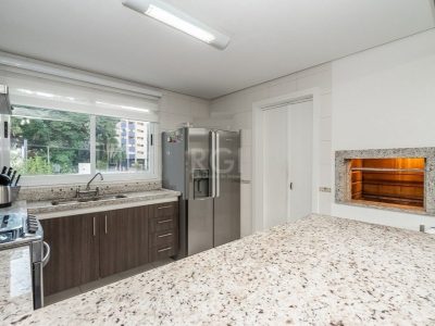 Apartamento à venda com 80m², 2 quartos, 1 suíte, 2 vagas no bairro Petrópolis em Porto Alegre - Foto 12