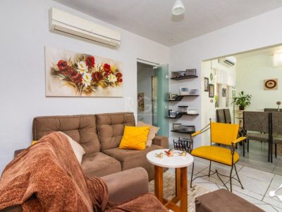 Casa à venda com 215m², 3 quartos, 1 suíte, 4 vagas no bairro Jardim Planalto em Porto Alegre - Foto 15