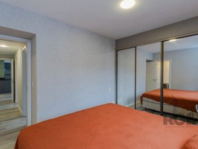 Apartamento à venda com 75m², 3 quartos, 1 suíte, 2 vagas no bairro Partenon em Porto Alegre - Foto 8