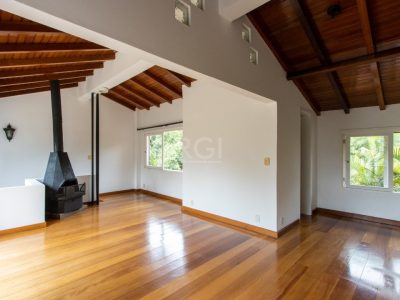 Casa à venda com 190m², 3 quartos, 1 suíte, 3 vagas no bairro Ipanema em Porto Alegre - Foto 44