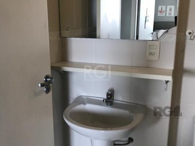 Apartamento à venda com 58m², 2 quartos, 1 suíte, 1 vaga no bairro Tristeza em Porto Alegre - Foto 16