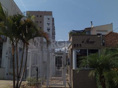 Apartamento à venda com 58m², 2 quartos, 1 suíte, 1 vaga no bairro Tristeza em Porto Alegre - Foto 2