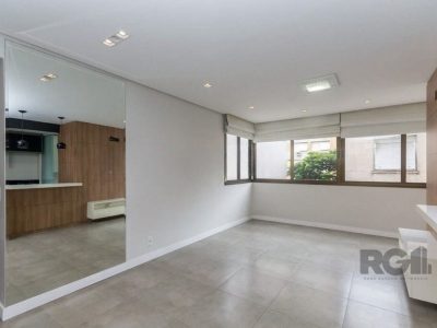 Apartamento à venda com 70m², 2 quartos, 1 suíte, 1 vaga no bairro Bom Fim em Porto Alegre - Foto 2