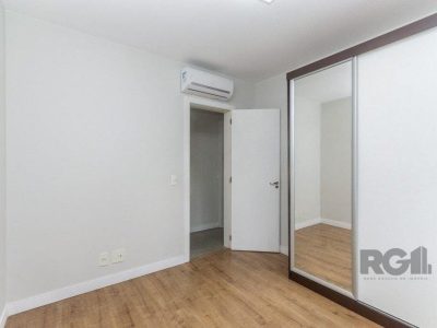 Apartamento à venda com 70m², 2 quartos, 1 suíte, 1 vaga no bairro Bom Fim em Porto Alegre - Foto 9