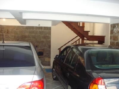 Casa à venda com 200m², 4 quartos, 2 suítes, 2 vagas no bairro Ipanema em Porto Alegre - Foto 33