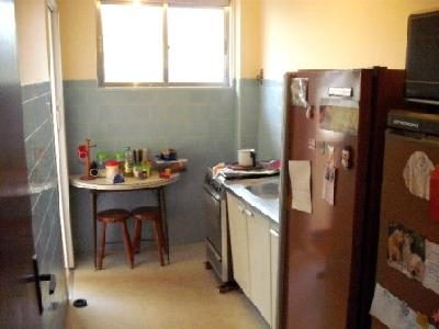 Apartamento à venda com 77m², 3 quartos, 1 vaga no bairro Menino Deus em Porto Alegre - Foto 9