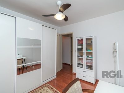 Apartamento à venda com 129m², 3 quartos, 1 suíte, 1 vaga no bairro Auxiliadora em Porto Alegre - Foto 9