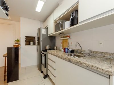 Apartamento à venda com 65m², 3 quartos, 1 suíte, 1 vaga no bairro Petrópolis em Porto Alegre - Foto 14