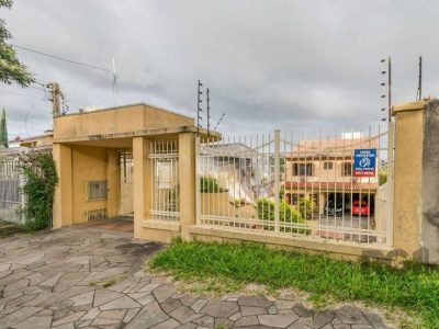 Casa à venda com 279m², 4 quartos, 1 suíte, 3 vagas no bairro Santa Tereza em Porto Alegre - Foto 37