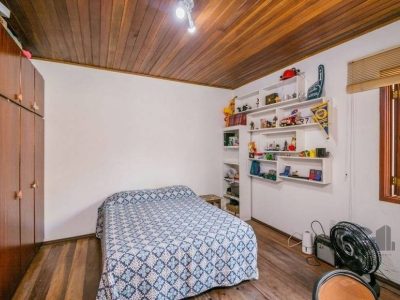 Casa à venda com 279m², 4 quartos, 1 suíte, 3 vagas no bairro Santa Tereza em Porto Alegre - Foto 29