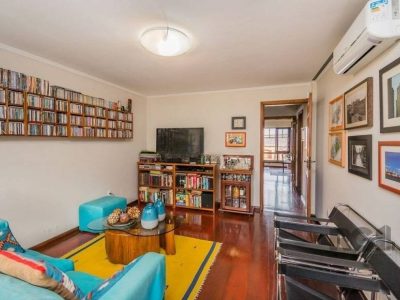 Casa à venda com 279m², 4 quartos, 1 suíte, 3 vagas no bairro Santa Tereza em Porto Alegre - Foto 17