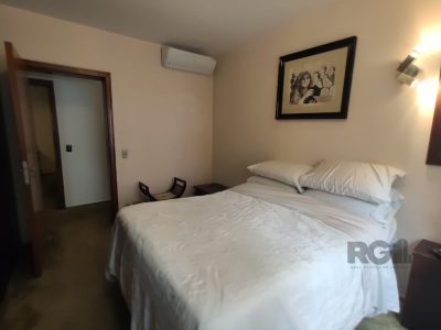 Apartamento à venda com 167m², 3 quartos, 1 suíte, 1 vaga no bairro Moinhos de Vento em Porto Alegre - Foto 5