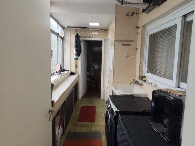 Apartamento à venda com 167m², 3 quartos, 1 suíte, 1 vaga no bairro Moinhos de Vento em Porto Alegre - Foto 13