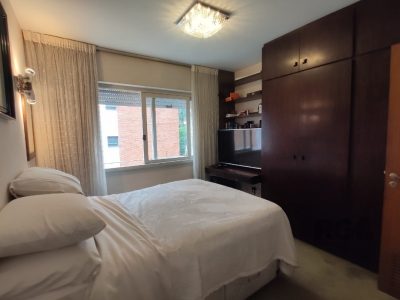 Apartamento à venda com 167m², 3 quartos, 1 suíte, 1 vaga no bairro Moinhos de Vento em Porto Alegre - Foto 31