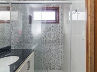 Casa Condominio à venda com 85m², 3 quartos, 1 suíte, 1 vaga no bairro Ipanema em Porto Alegre - Foto 18