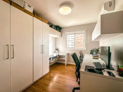 Apartamento à venda com 58m², 2 quartos, 1 suíte, 1 vaga no bairro Passo d'Areia em Porto Alegre - Foto 17