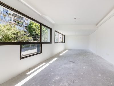 Apartamento à venda com 169m², 3 quartos, 1 suíte, 4 vagas no bairro Petrópolis em Porto Alegre - Foto 8