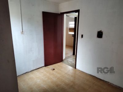 Casa à venda com 247m², 4 quartos, 4 vagas no bairro Partenon em Porto Alegre - Foto 25