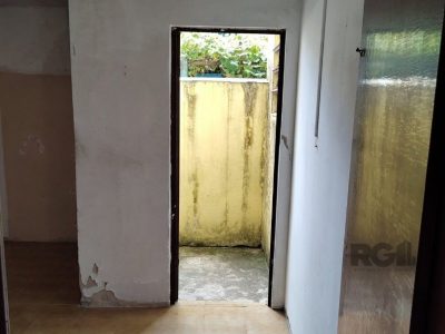 Casa à venda com 247m², 4 quartos, 4 vagas no bairro Partenon em Porto Alegre - Foto 29