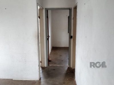 Casa à venda com 247m², 4 quartos, 4 vagas no bairro Partenon em Porto Alegre - Foto 70