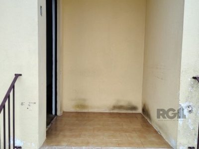 Casa à venda com 247m², 4 quartos, 4 vagas no bairro Partenon em Porto Alegre - Foto 3