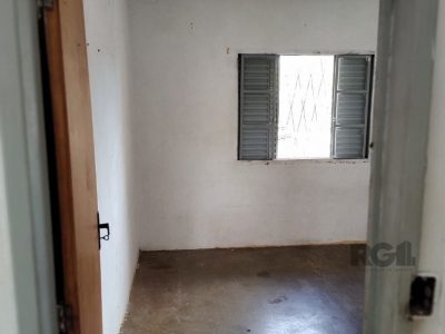 Casa à venda com 247m², 4 quartos, 4 vagas no bairro Partenon em Porto Alegre - Foto 80