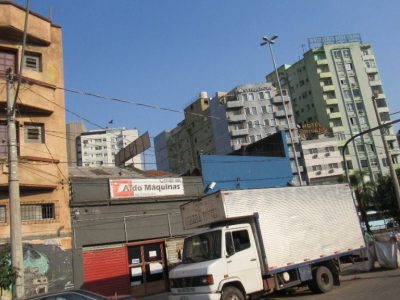 Predio à venda com 388m² no bairro Floresta em Porto Alegre - Foto 2