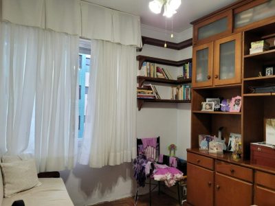 Apartamento à venda com 107m², 3 quartos, 1 suíte, 2 vagas no bairro São João em Porto Alegre - Foto 11