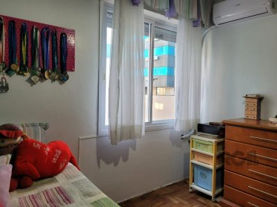 Apartamento à venda com 107m², 3 quartos, 1 suíte, 2 vagas no bairro São João em Porto Alegre - Foto 14