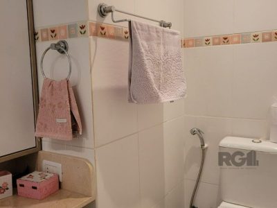 Apartamento à venda com 107m², 3 quartos, 1 suíte, 2 vagas no bairro São João em Porto Alegre - Foto 18