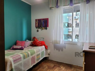 Apartamento à venda com 107m², 3 quartos, 1 suíte, 2 vagas no bairro São João em Porto Alegre - Foto 13