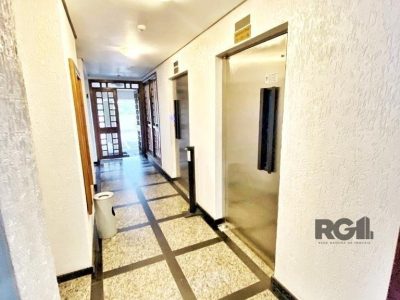 Apartamento à venda com 95m², 2 quartos, 1 suíte, 1 vaga no bairro Menino Deus em Porto Alegre - Foto 16