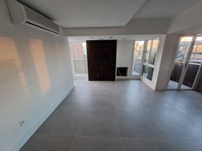 Apartamento à venda com 246m², 3 quartos, 1 suíte, 3 vagas no bairro Bela Vista em Porto Alegre - Foto 5