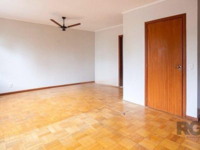 Apartamento à venda com 133m², 3 quartos, 1 suíte, 1 vaga no bairro Higienópolis em Porto Alegre - Foto 11