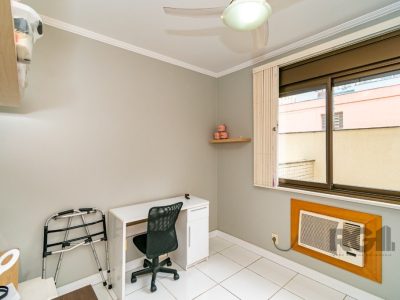 Apartamento à venda com 85m², 2 quartos, 1 suíte, 1 vaga no bairro Petrópolis em Porto Alegre - Foto 17