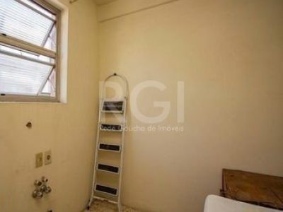 Apartamento à venda com 72m², 3 quartos, 2 vagas no bairro Petrópolis em Porto Alegre - Foto 4