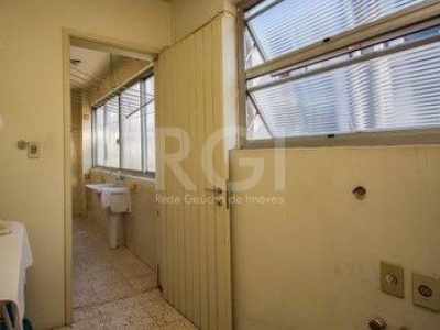 Apartamento à venda com 72m², 3 quartos, 2 vagas no bairro Petrópolis em Porto Alegre - Foto 6