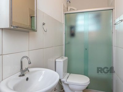 Casa à venda com 157m², 3 quartos, 1 suíte, 4 vagas no bairro Jardim do Salso em Porto Alegre - Foto 40