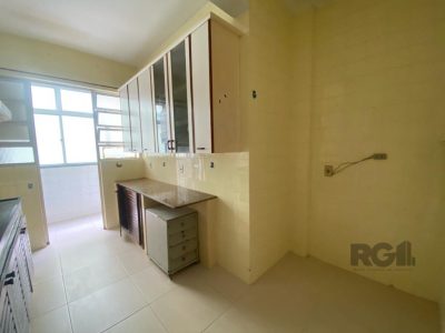 Apartamento à venda com 135m², 4 quartos, 1 suíte, 1 vaga no bairro Independência em Porto Alegre - Foto 26