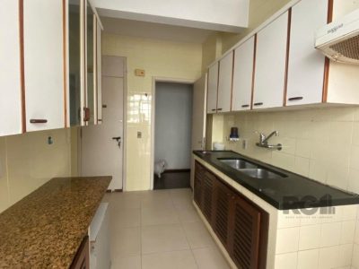 Apartamento à venda com 135m², 4 quartos, 1 suíte, 1 vaga no bairro Independência em Porto Alegre - Foto 30