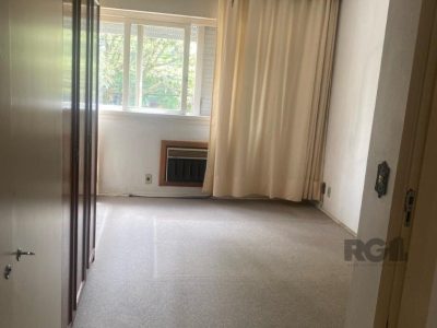 Apartamento à venda com 135m², 4 quartos, 1 suíte, 1 vaga no bairro Independência em Porto Alegre - Foto 28