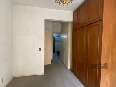 Apartamento à venda com 135m², 4 quartos, 1 suíte, 1 vaga no bairro Independência em Porto Alegre - Foto 24