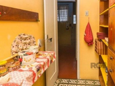 Casa à venda com 141m², 3 quartos, 2 vagas no bairro Rio Branco em Porto Alegre - Foto 9