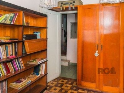 Casa à venda com 141m², 3 quartos, 2 vagas no bairro Rio Branco em Porto Alegre - Foto 17