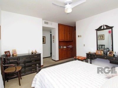 Apartamento à venda com 273m², 4 quartos, 2 suítes, 2 vagas no bairro Moinhos de Vento em Porto Alegre - Foto 15