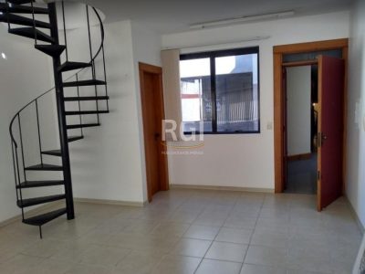 Conjunto/Sala à venda com 65m², 1 vaga no bairro Passo d'Areia em Porto Alegre - Foto 2